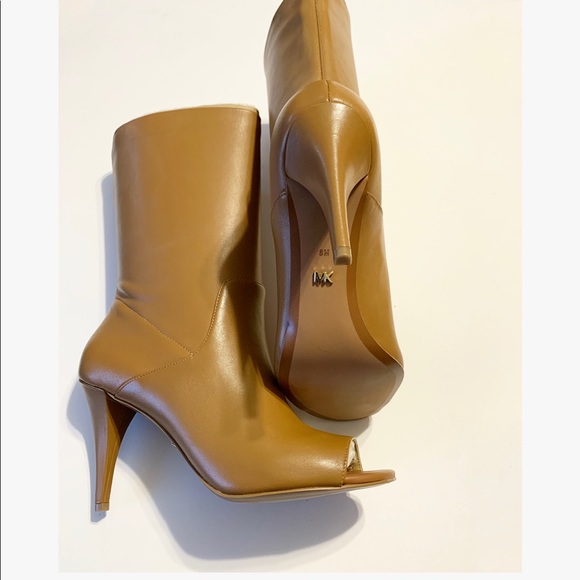 ❌SOLD on MC❌Elaine Leather Mid Calf Boots Size 8 - Picture 4 of 6